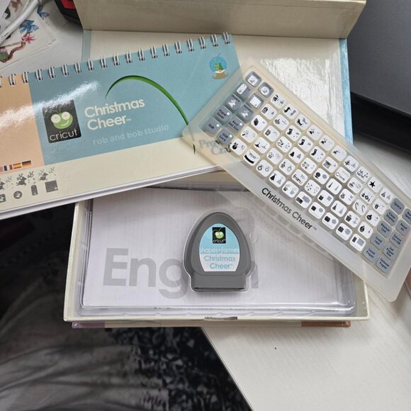 Cricut Christmas Cheer - Picture 3 of 3